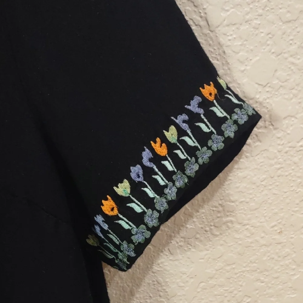 Sarah Elizabeth Black Short Sleeve Shirt with Embroidered Sleeves - Picture 5 of 17